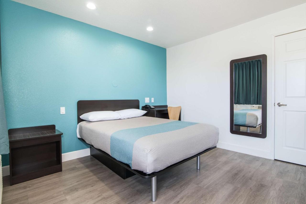 Motel 6-Moreno Valley, Ca - Perris Exteriör bild